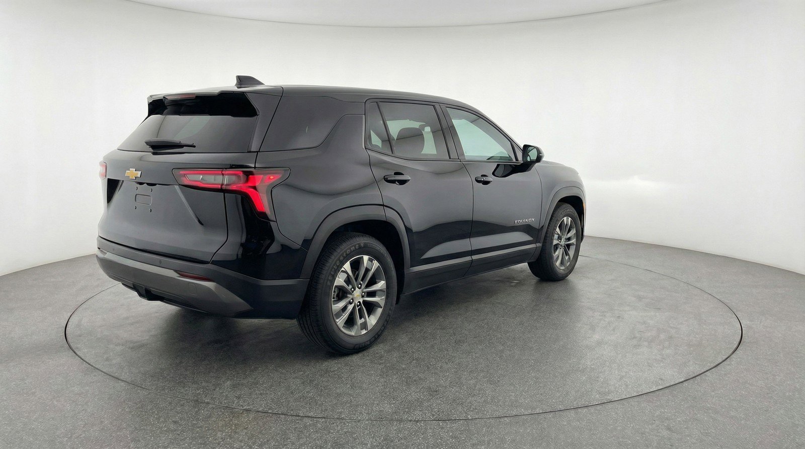 Used 2025 Chevrolet Equinox LT FWD image 9