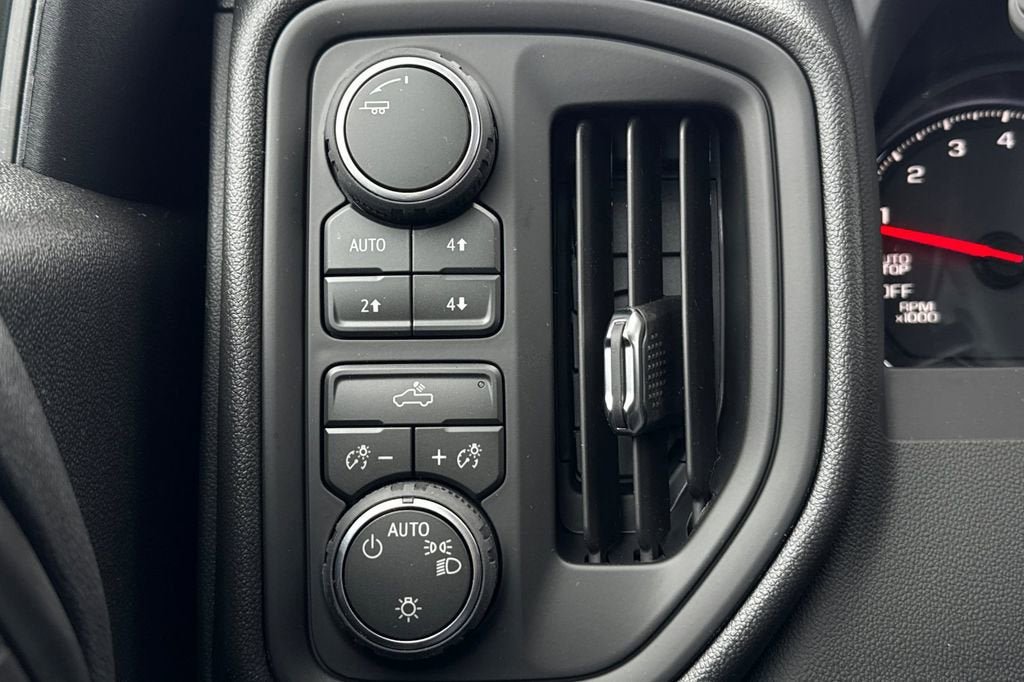 New 2026 Chevrolet Silverado 1500 Custom Trail Boss w/ Dark Appearance Package image 26