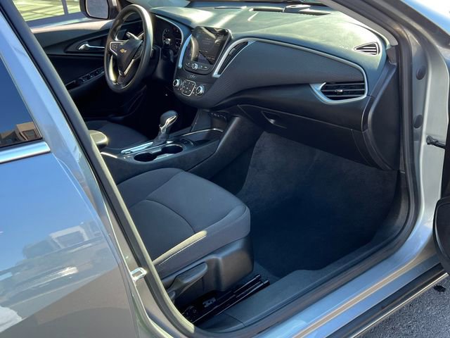 Used 2024 Chevrolet Malibu LT image 25