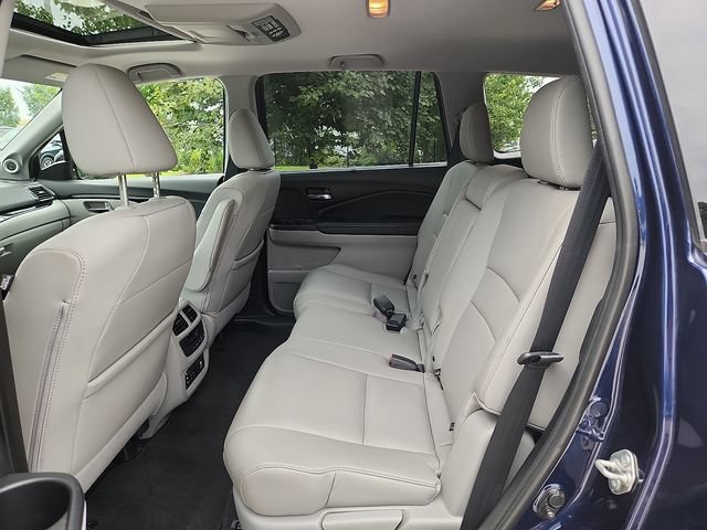 Used 2018 Honda Pilot Touring image 10
