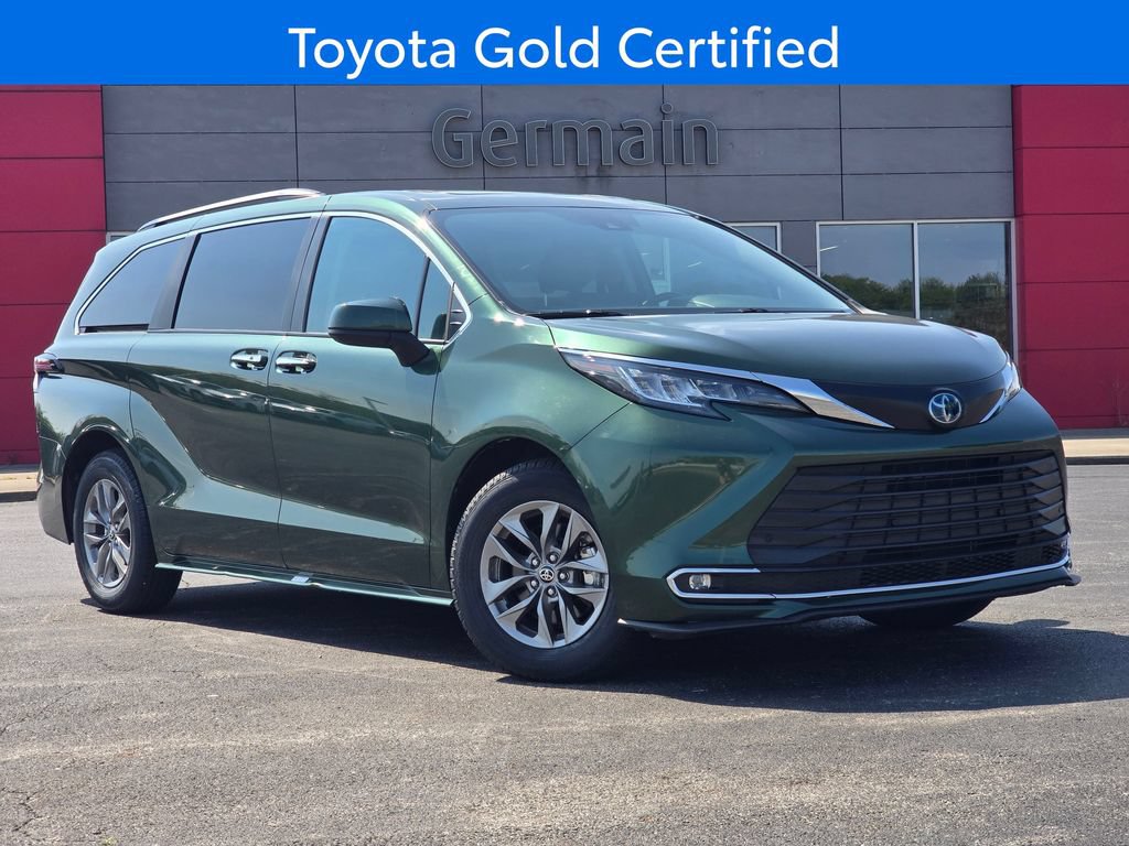Certified 2024 Toyota Sienna XLE FWD image 2