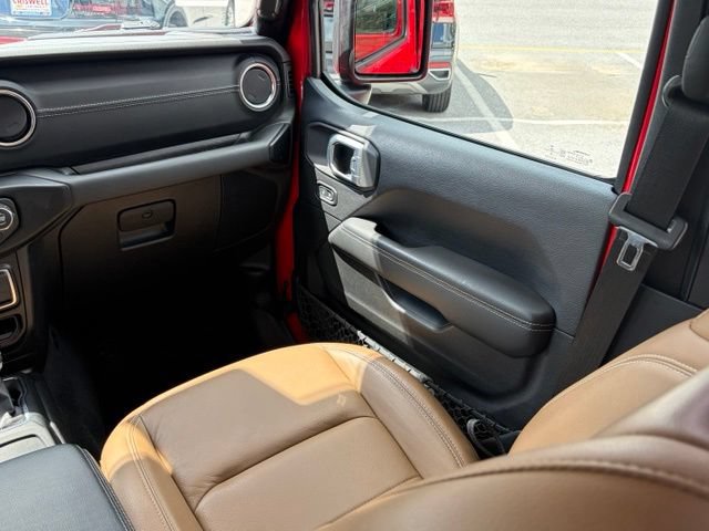 Used 2020 Jeep Gladiator Overland w/ Popular Equipment Package AWD/4WD image 34