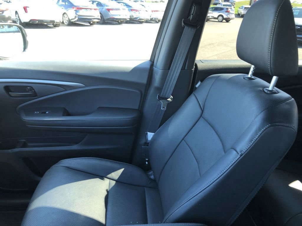 Used 2024 Honda Passport EX-L image 23
