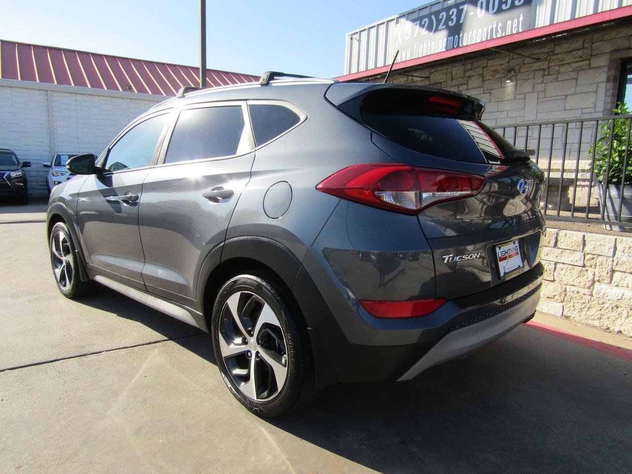 Used 2017 Hyundai Tucson Sport AWD/4WD image 3