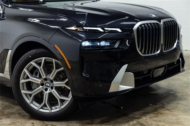 Certified 2025 BMW X7 xDrive40i image 5