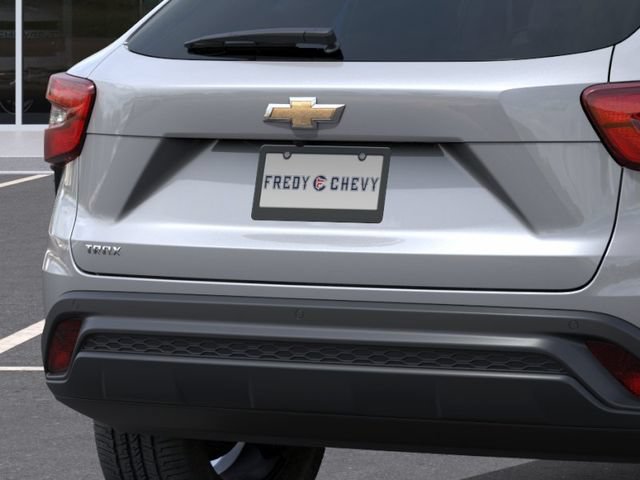 New 2026 Chevrolet Trax LS w/ LS Convenience Package FWD image 14
