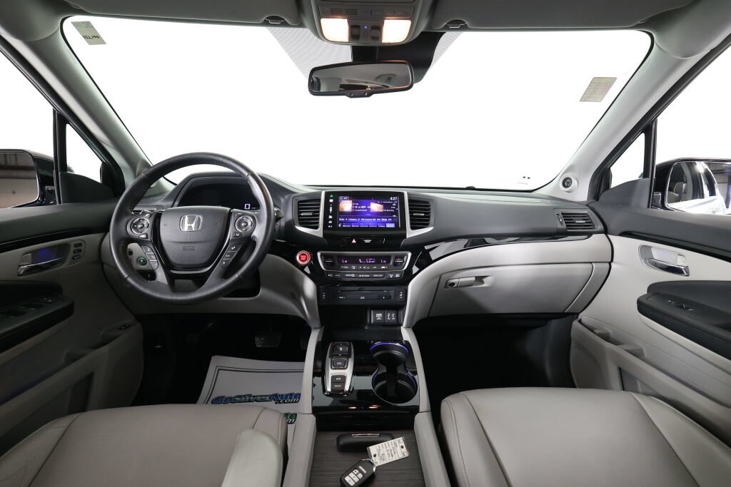Used 2016 Honda Pilot Touring image 30