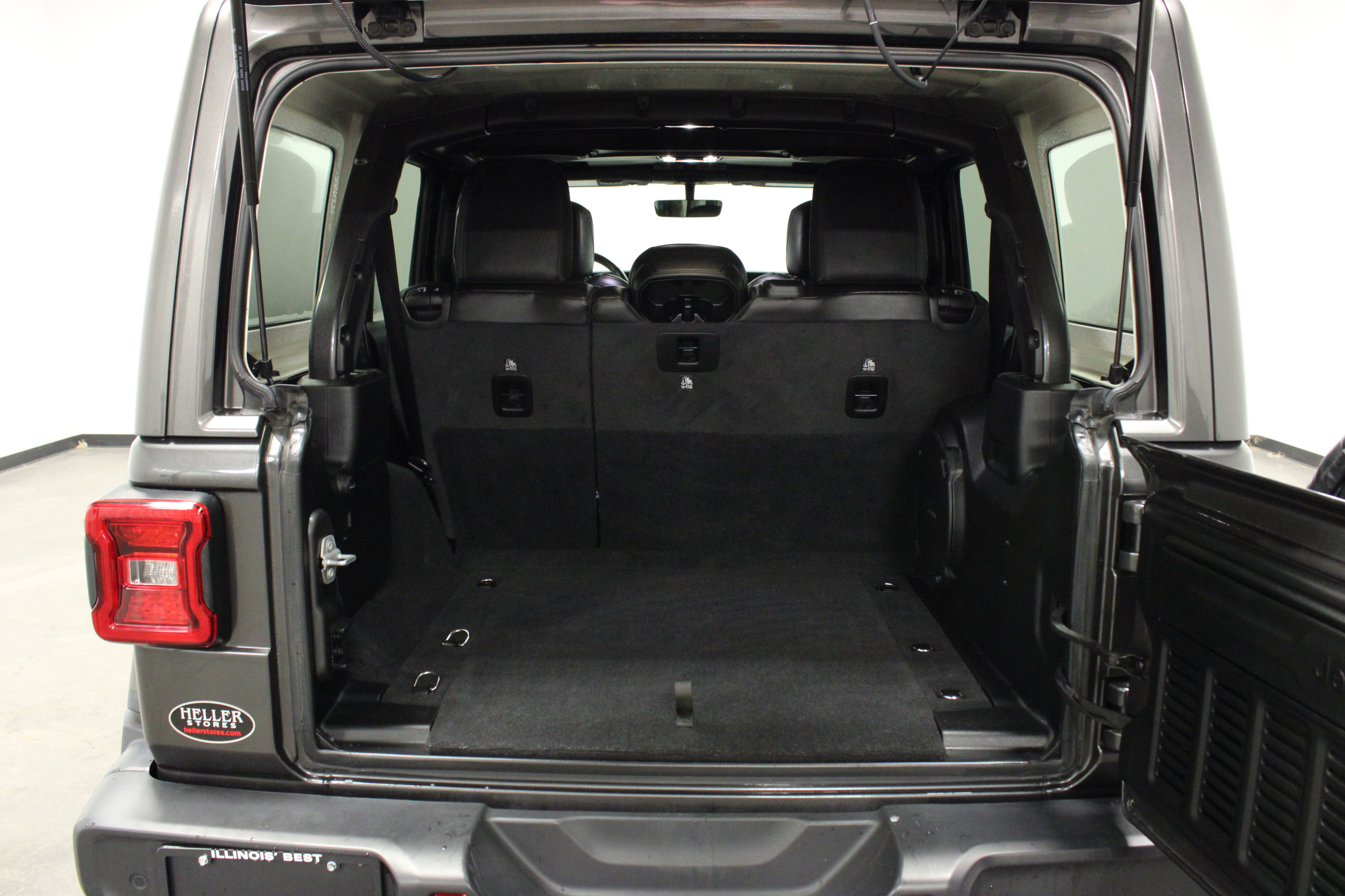 Used 2021 Jeep Wrangler Unlimited Sahara AWD/4WD image 26