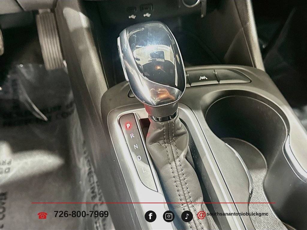 Certified 2026 Buick Envista Sport Touring w/ Convenience I Package FWD image 17