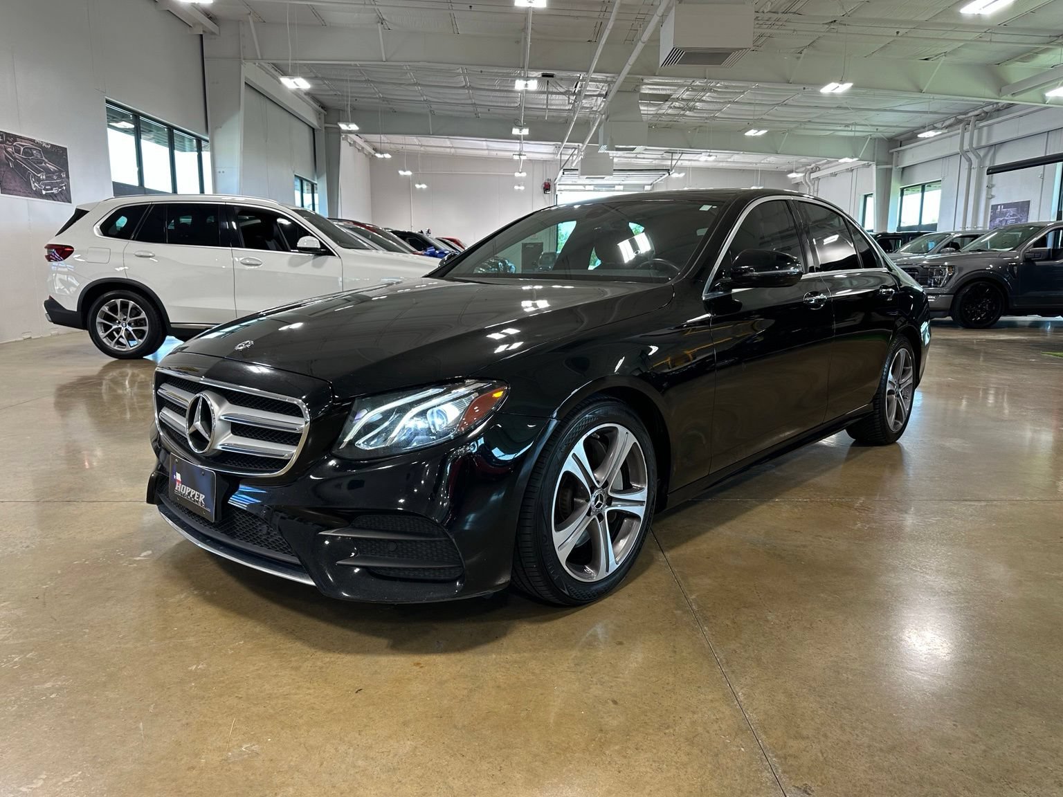 Used 2020 Mercedes-Benz E 350 Sedan image 3