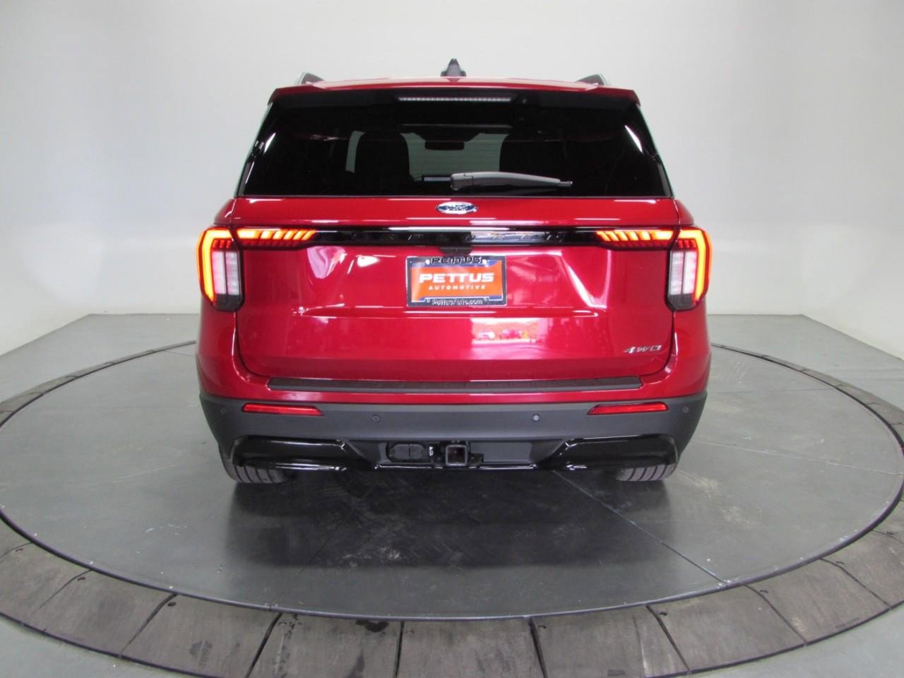 New 2026 Ford Explorer ST-Line w/ ST-Line Street Pack AWD/4WD image 7