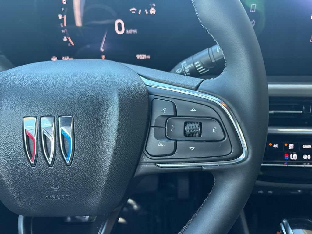 Used 2025 Buick Envista Avenir FWD image 18