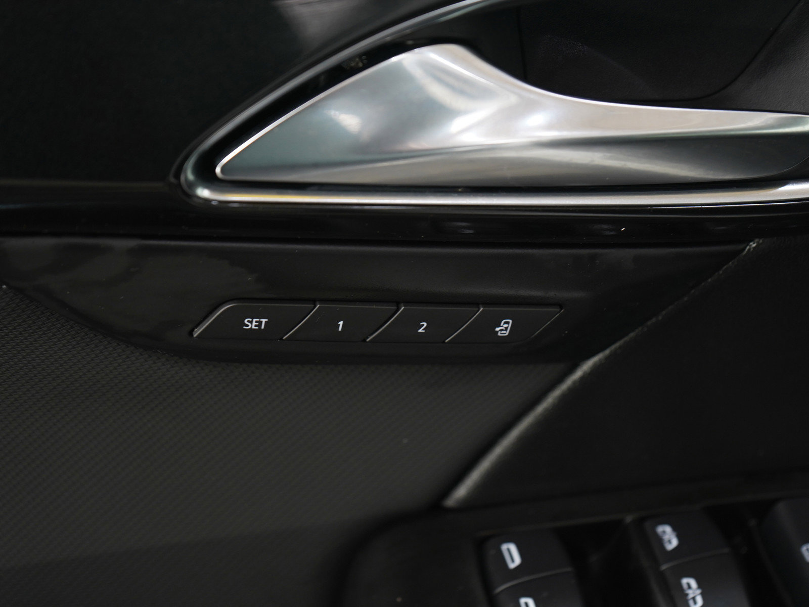 Used 2024 Buick Envision Preferred image 21