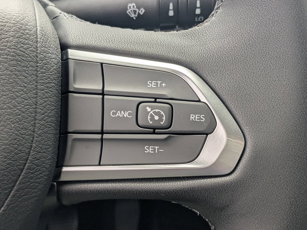 New 2026 Jeep Compass Latitude AWD/4WD image 25