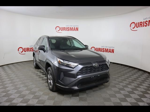 Used 2023 Toyota RAV4 XLE AWD/4WD image 17