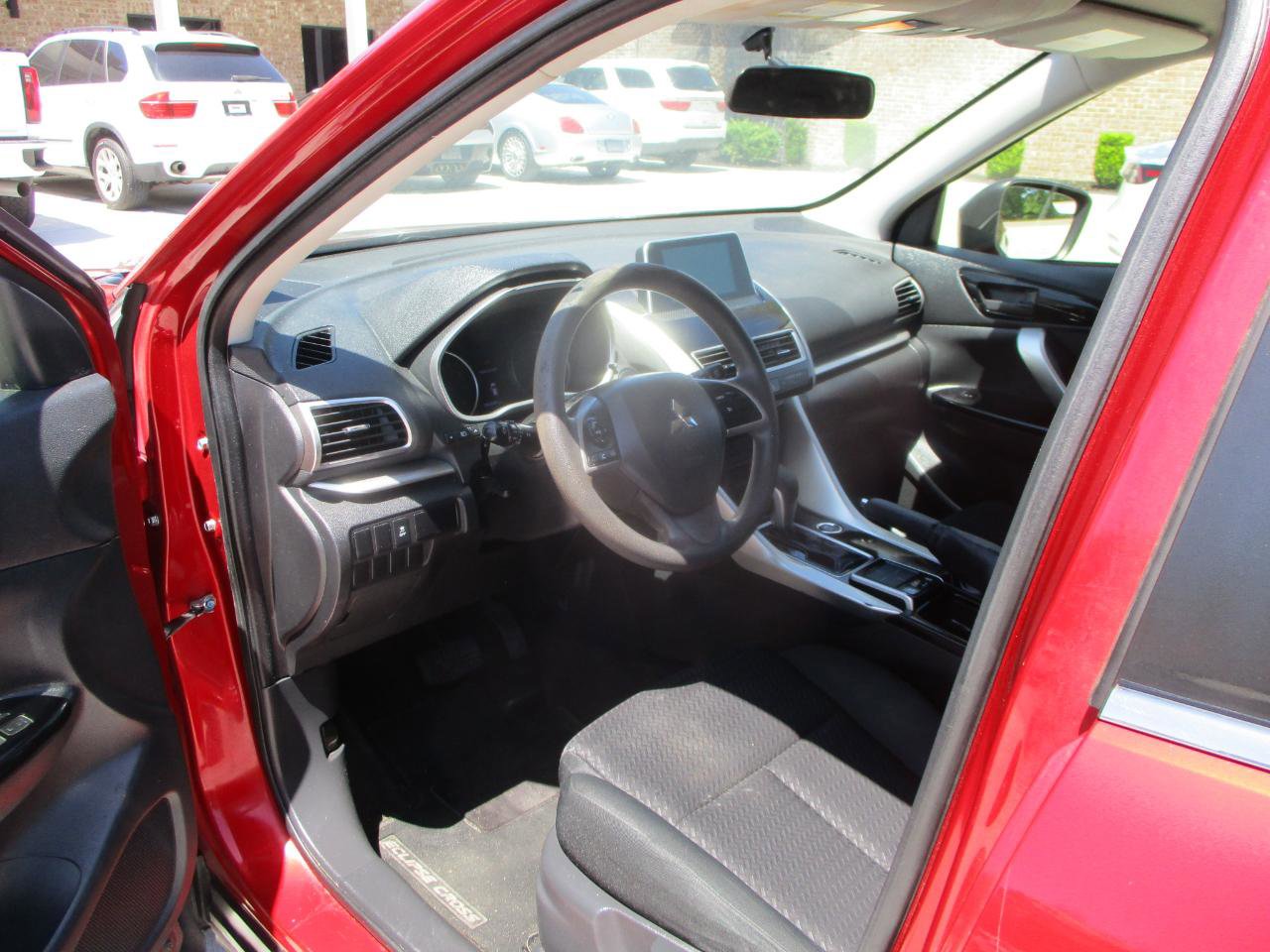 Used 2019 Mitsubishi Eclipse Cross LE image 13