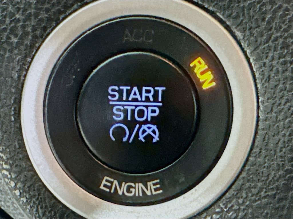 Used 2014 Chrysler 300 RWD image 18