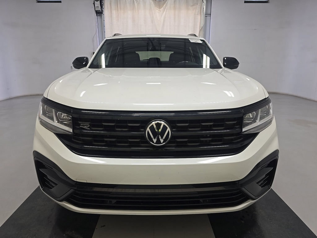 Used 2023 Volkswagen Atlas Cross Sport SEL R-Line AWD/4WD image 2