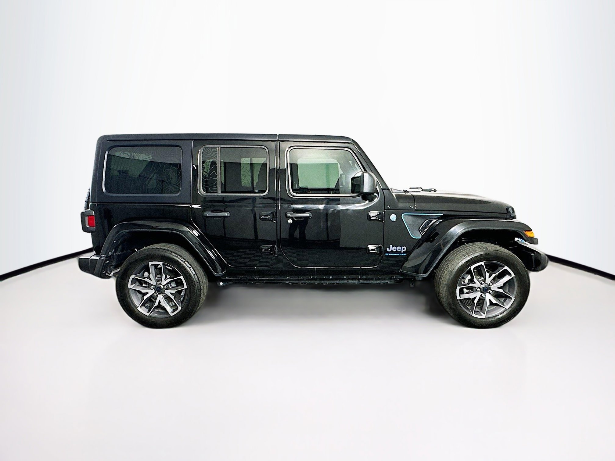 Used 2024 Jeep Wrangler Unlimited AWD/4WD image 10