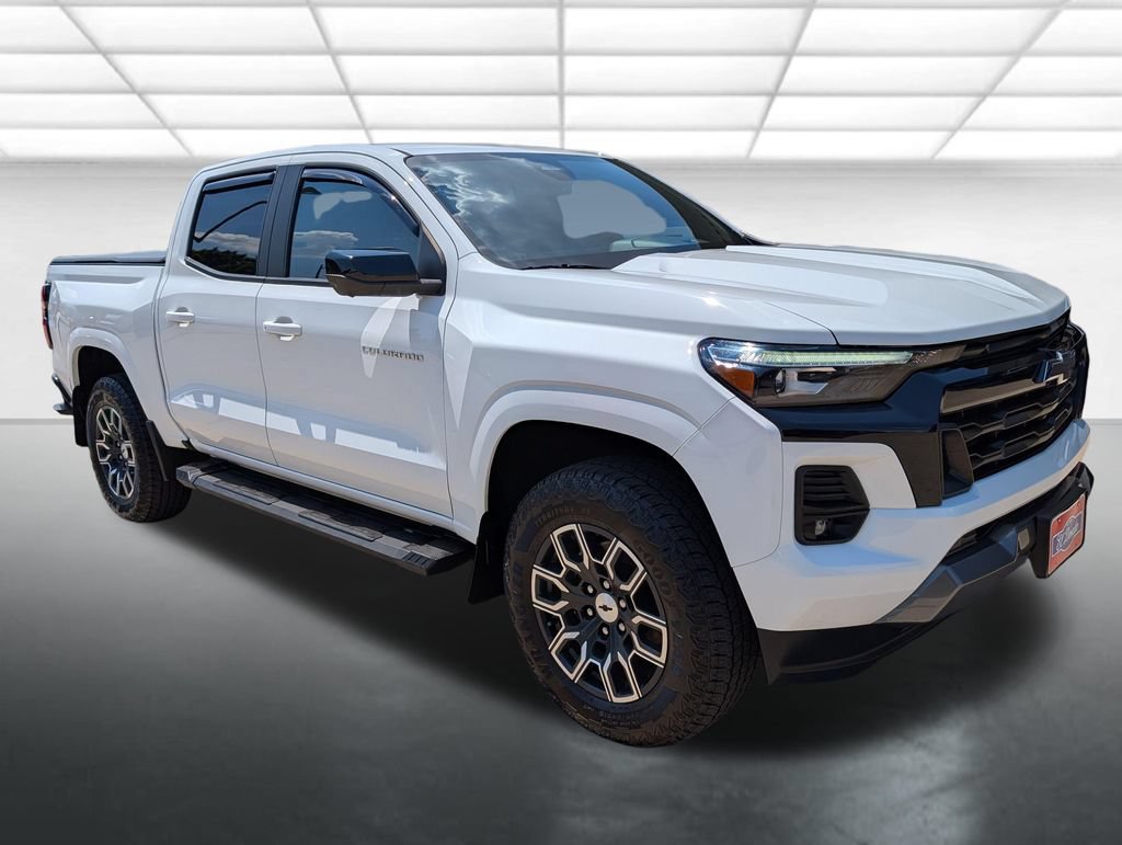 Used 2024 Chevrolet Colorado Z71 w/ Z71 Convenience Package 2 AWD/4WD image 1