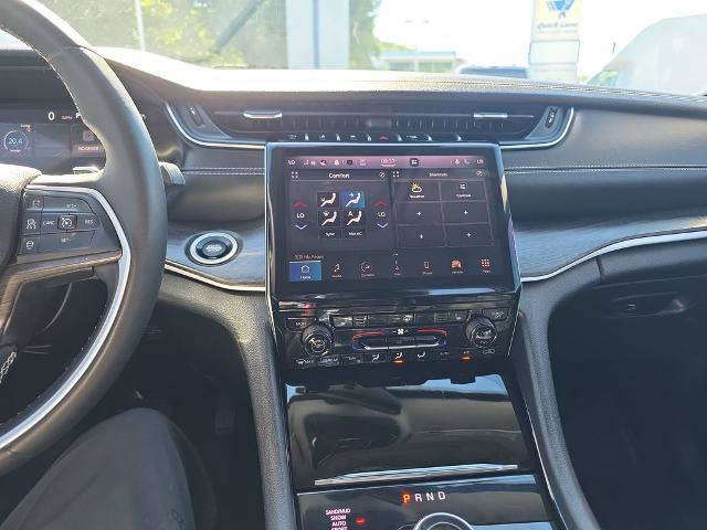Used 2023 Jeep Grand Cherokee Limited AWD/4WD image 30