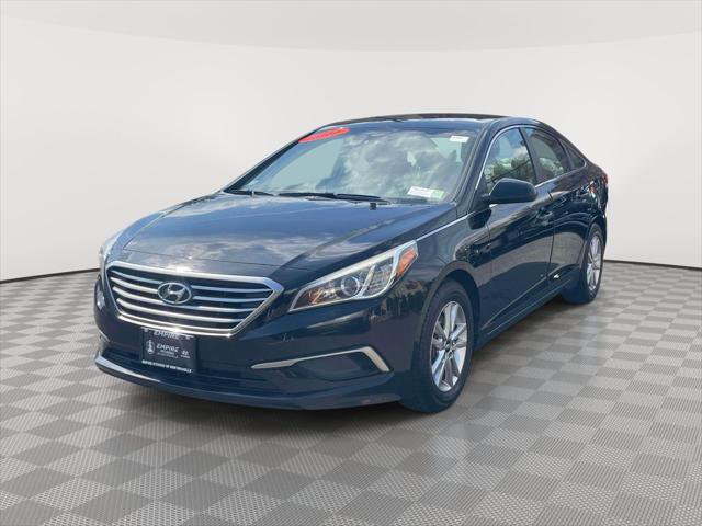 Used 2017 Hyundai Sonata SE FWD image 3