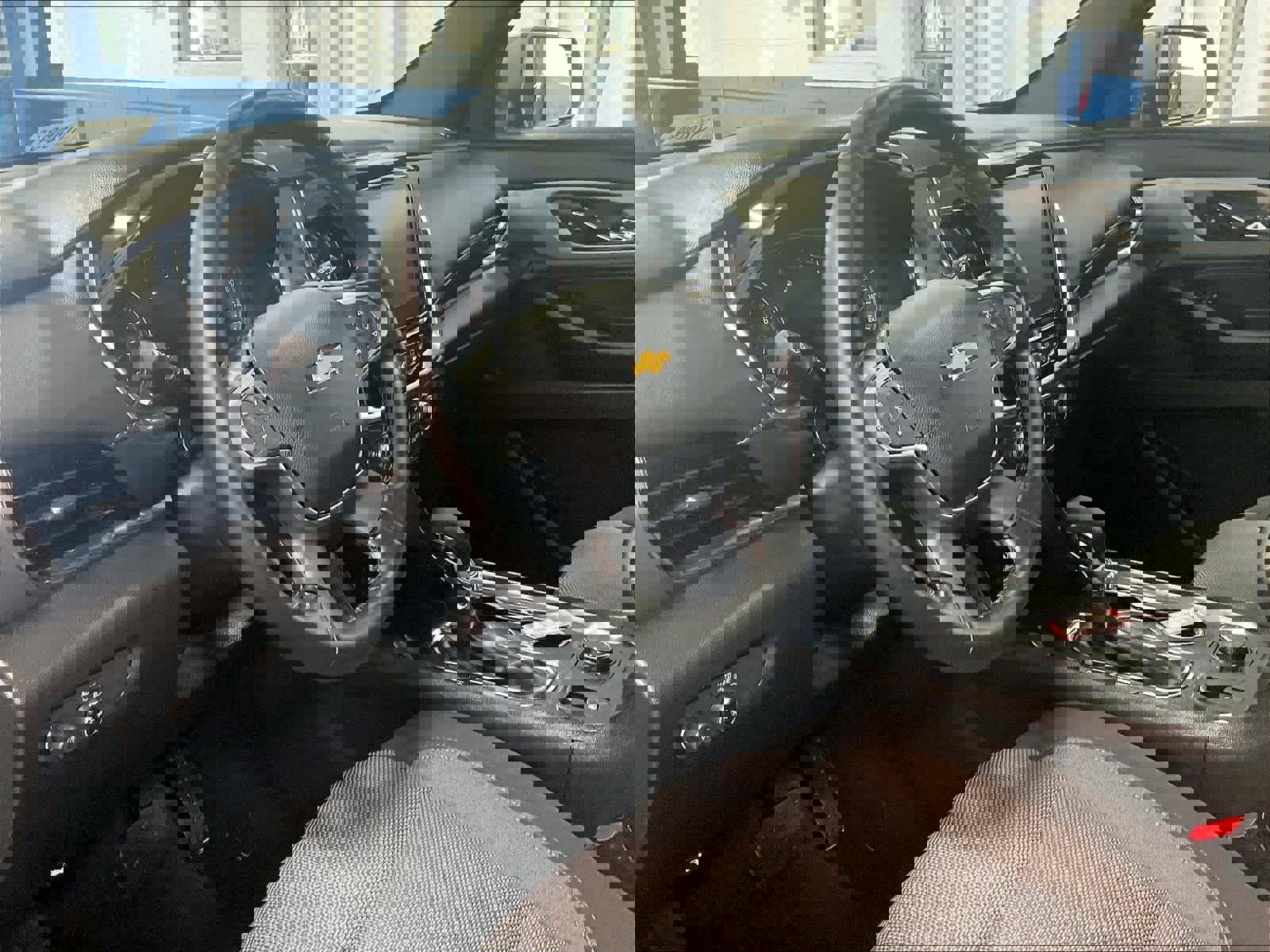 Used 2023 Chevrolet Traverse LT w/ LPO, Floor Liner Package AWD/4WD image 8