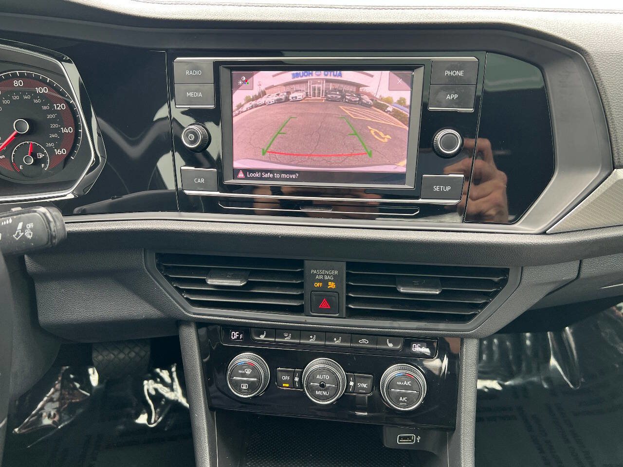 Used 2019 Volkswagen Jetta R-Line FWD image 35