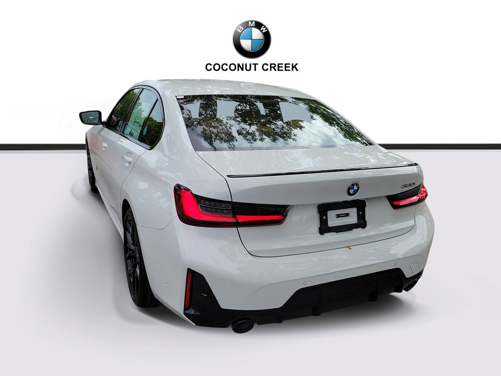 New 2026 BMW 330i Sedan w/ M Sport Package RWD image 3