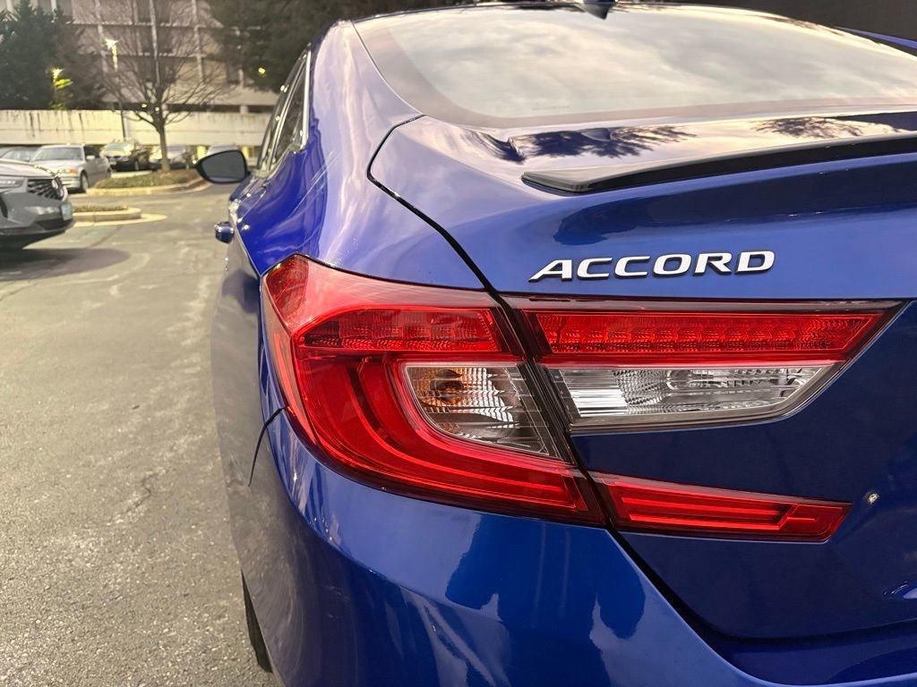 Used 2022 Honda Accord Sport image 11