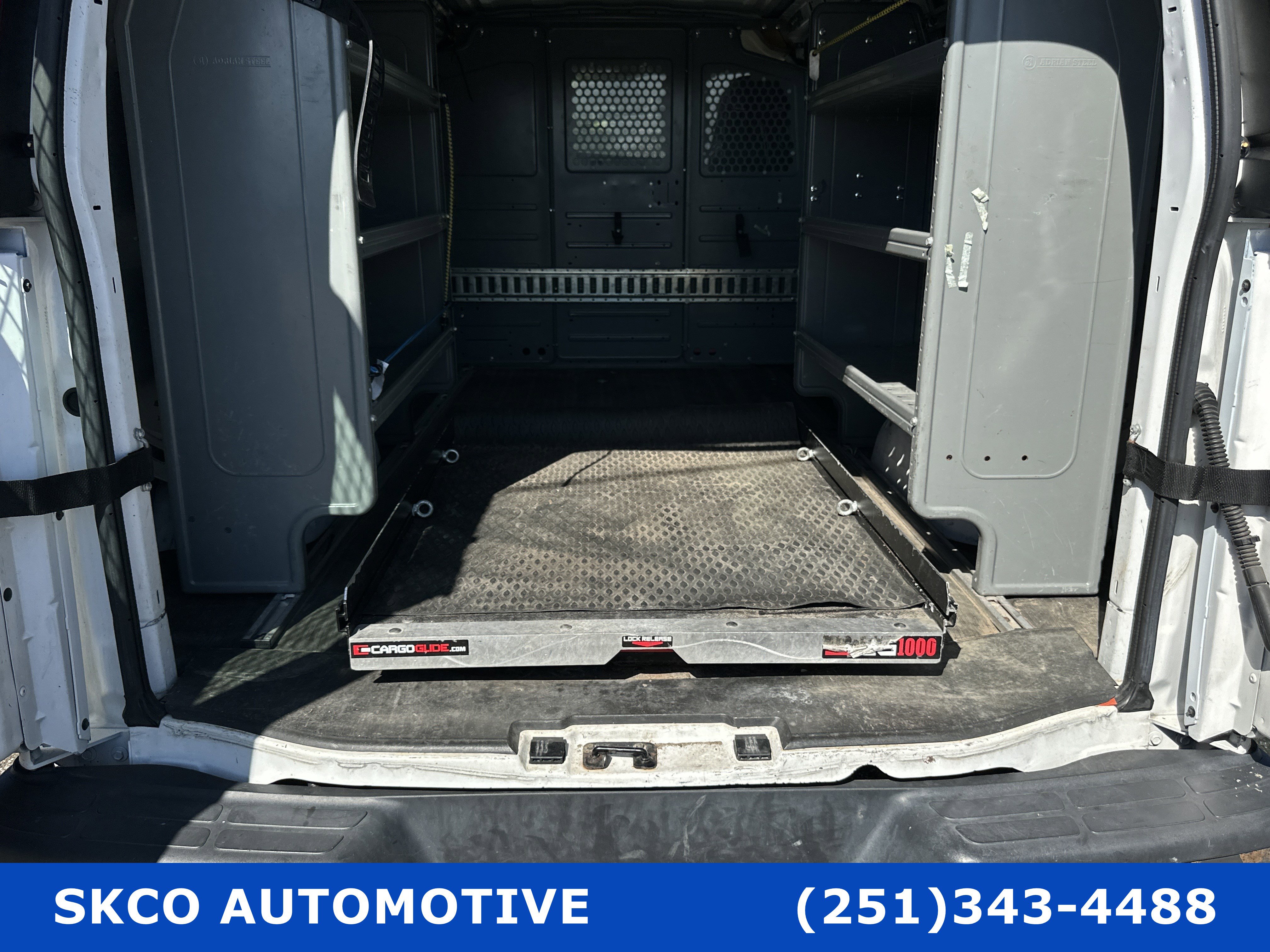 Used 2015 Chevrolet Express 2500 image 20