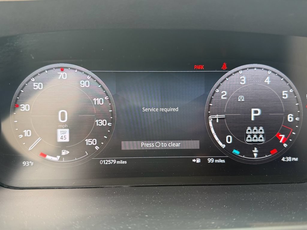 Used 2023 Land Rover Defender 130 SE AWD/4WD image 23