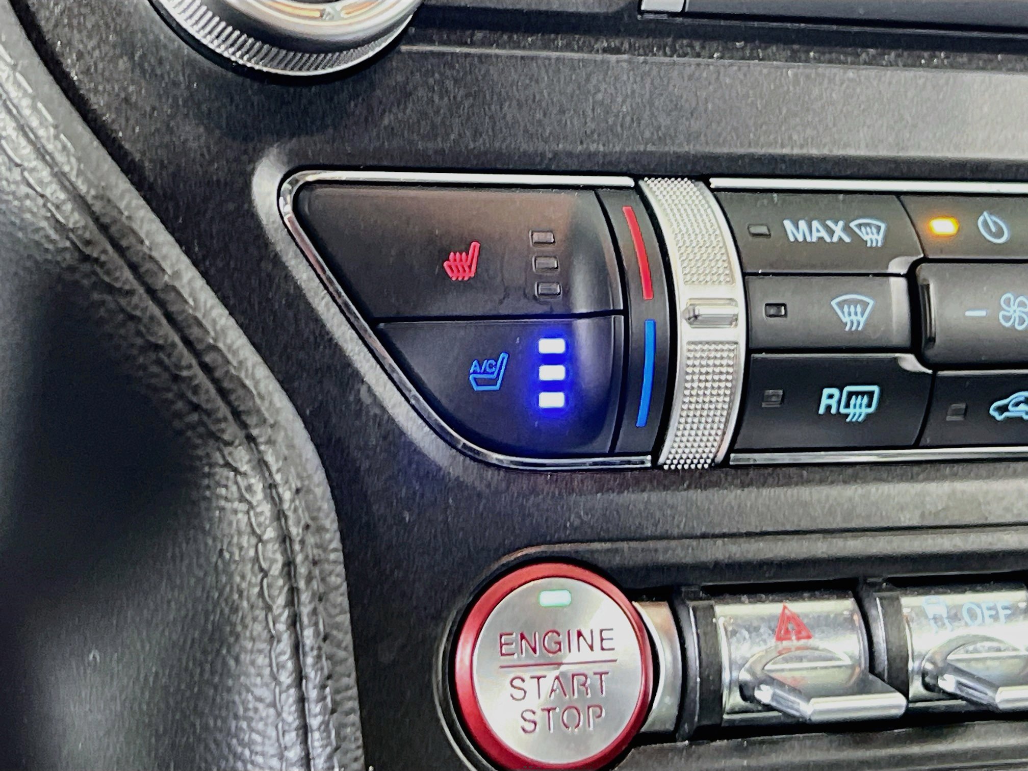 Used 2020 Ford Mustang GT Premium w/ GT Performance Package RWD image 19