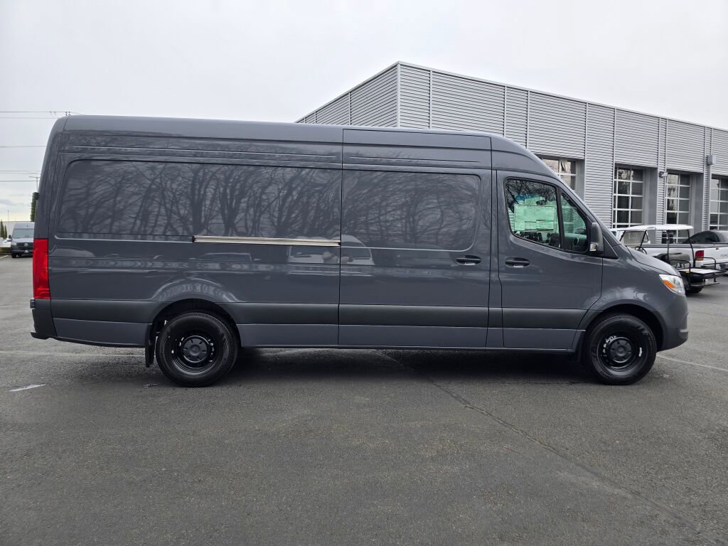 New 2025 Mercedes-Benz Sprinter 2500 image 6