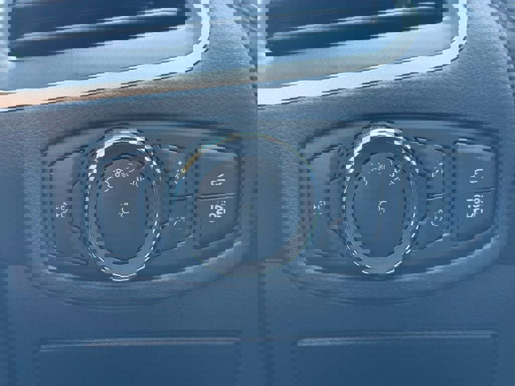 Certified 2023 Ford Edge ST-Line w/ Cargo Accessory Package image 22