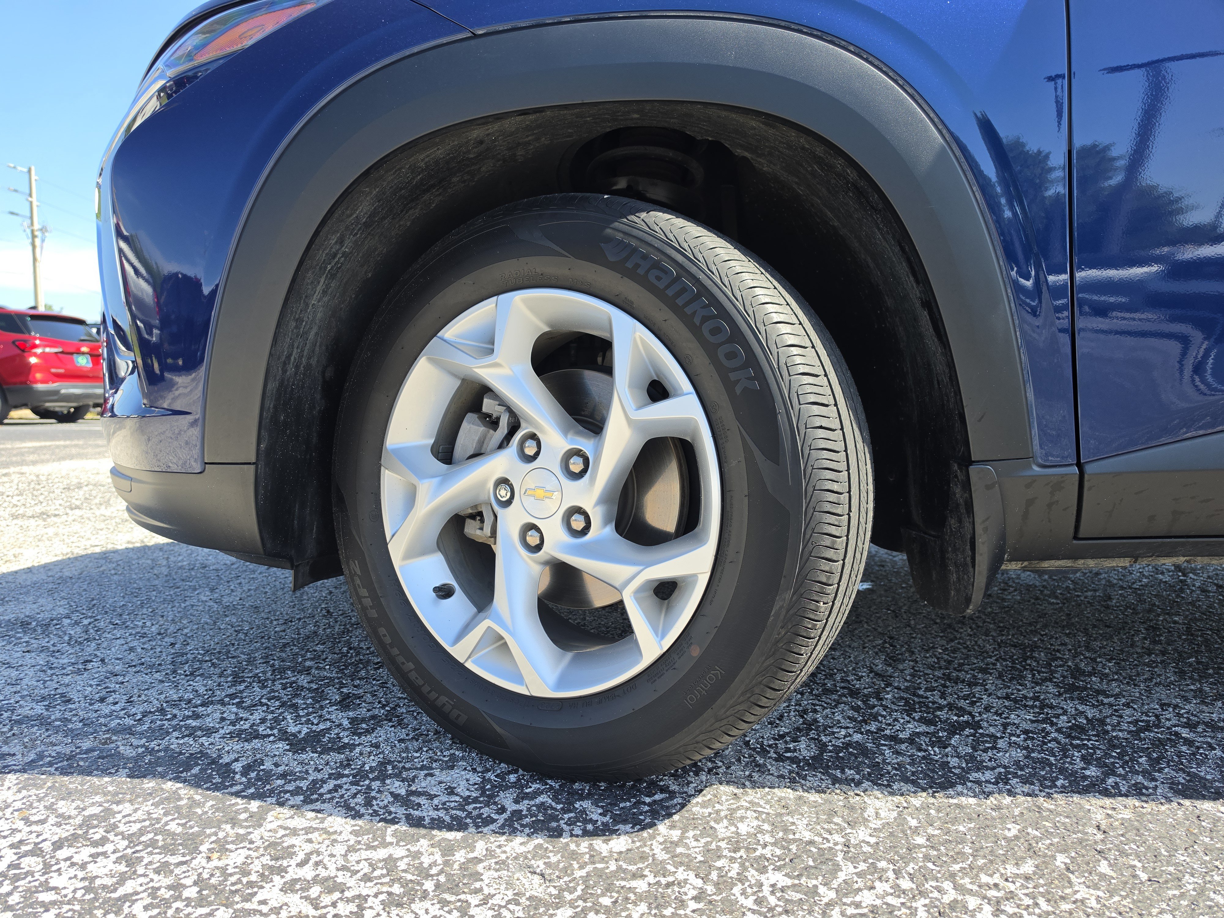 Certified 2024 Chevrolet Trax LS w/ LS Convenience Package FWD image 36