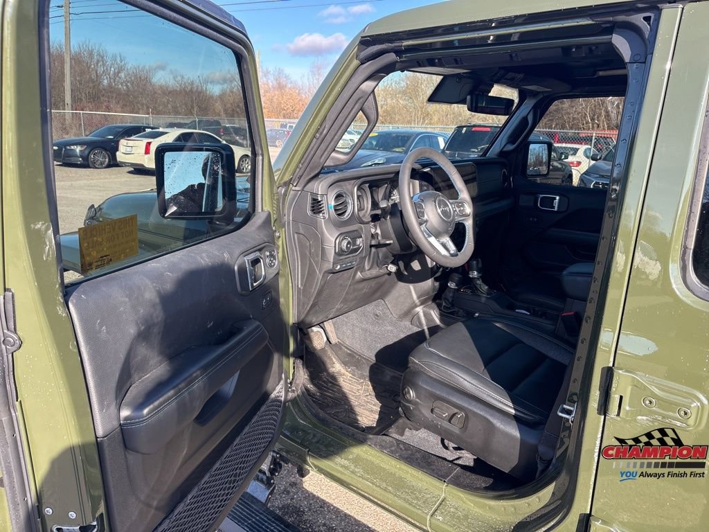 Used 2024 Jeep Wrangler High Altitude image 14