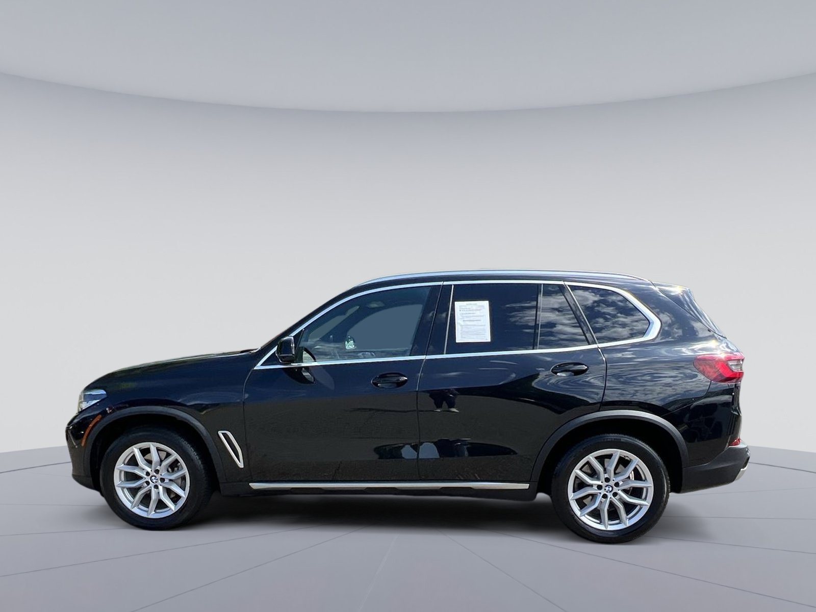 Used 2023 BMW X5 xDrive40i AWD/4WD image 3