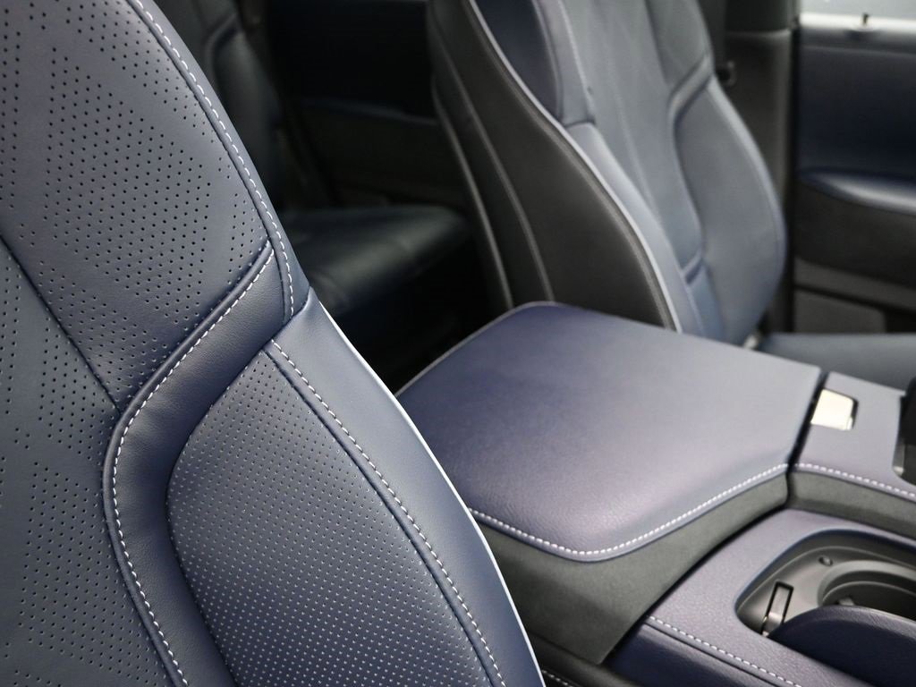 New 2026 INFINITI QX80 4WD w/ Sport Exterior Package image 28