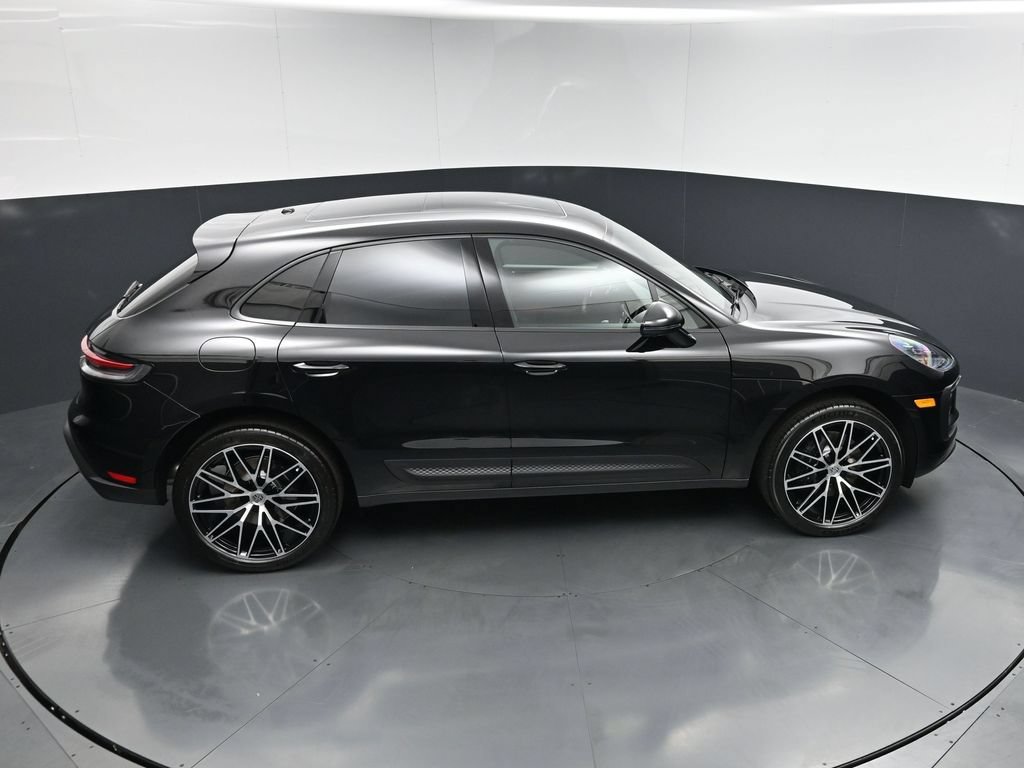 New 2026 Porsche Macan AWD/4WD image 21