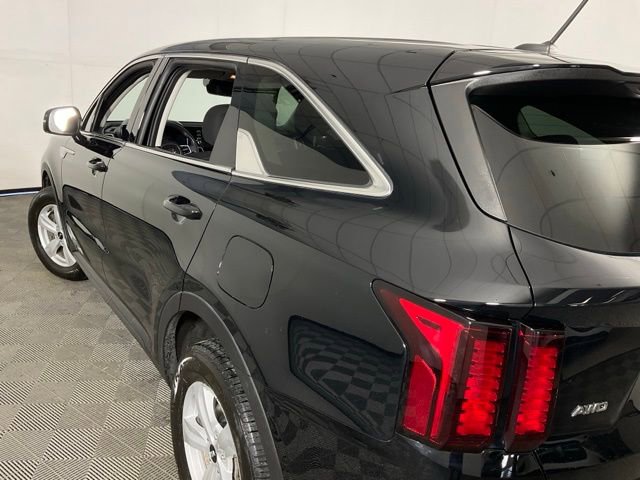 Used 2021 Kia Sorento LX image 35