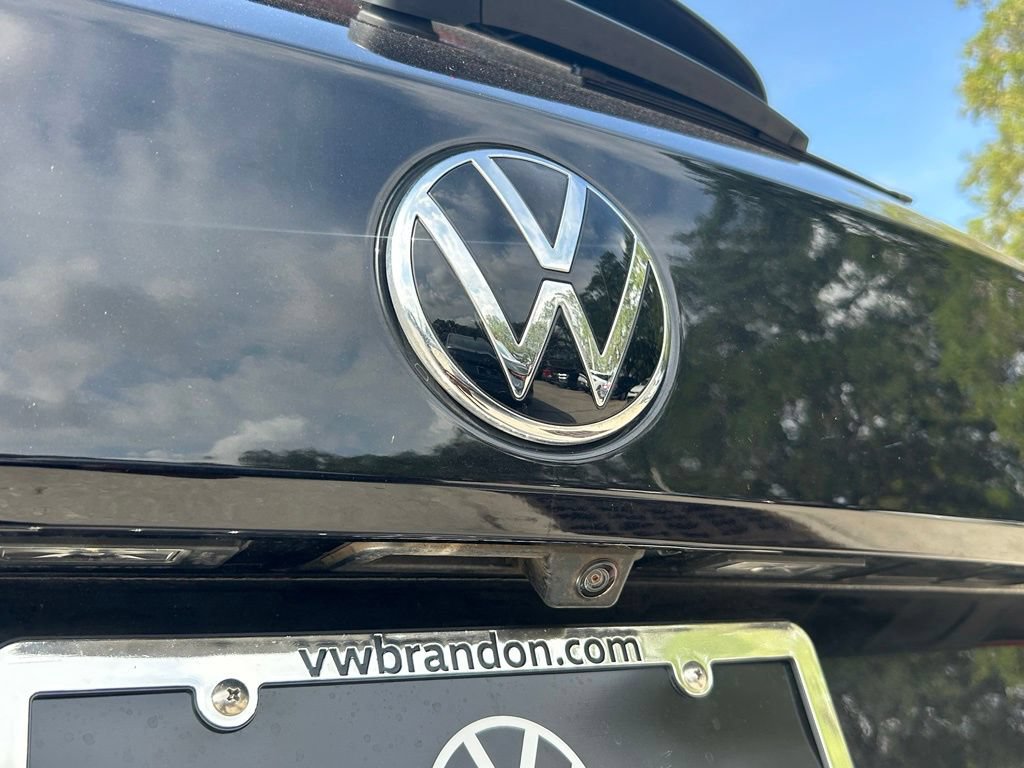 Certified 2023 Volkswagen Taos SE w/ Panoramic Sunroof Package FWD image 41