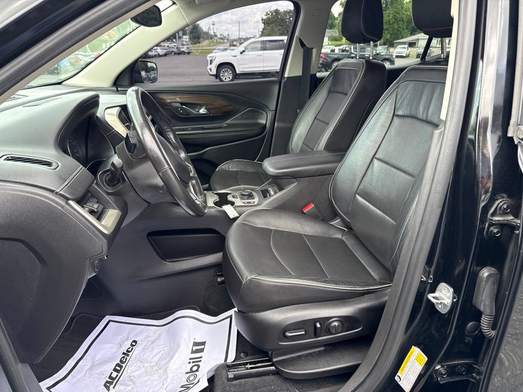 Used 2020 GMC Terrain Denali w/ Denali Premium Package FWD image 20