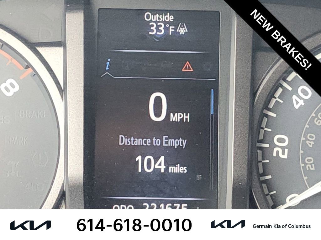 Used 2016 Toyota Tacoma TRD Off-Road image 23