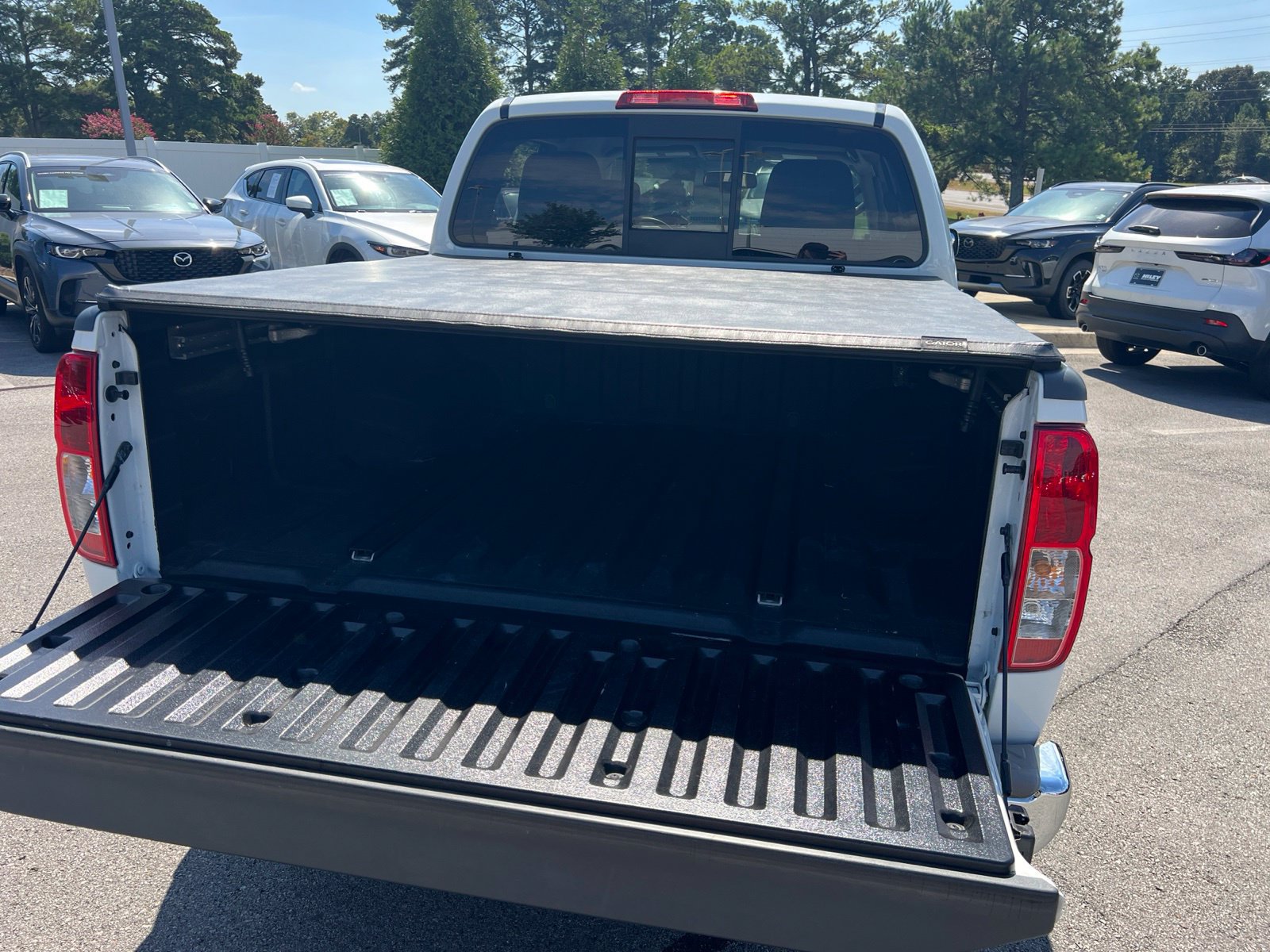 Used 2020 Nissan Frontier SV RWD image 24