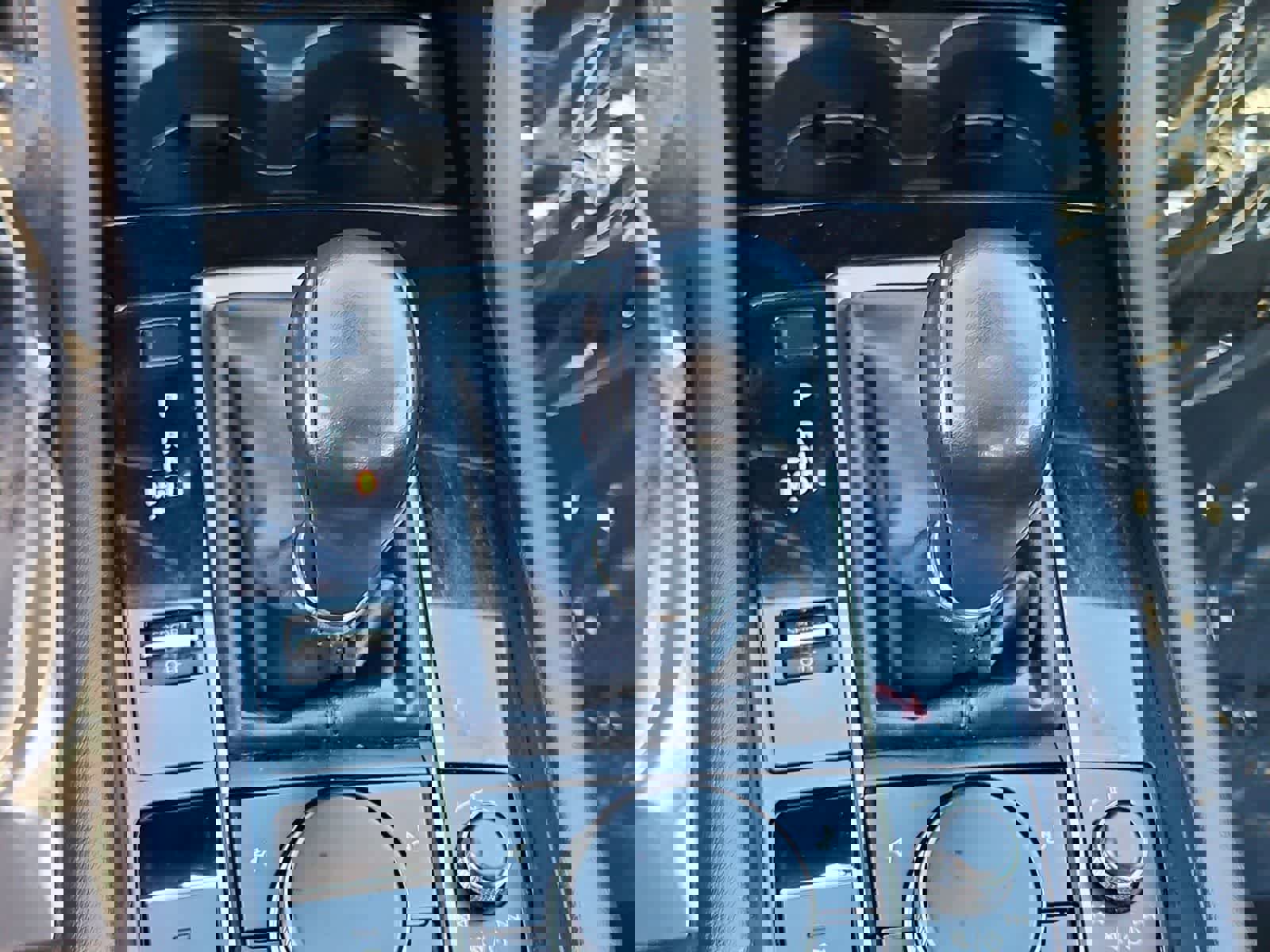 Used 2024 MAZDA MAZDA3 s image 31