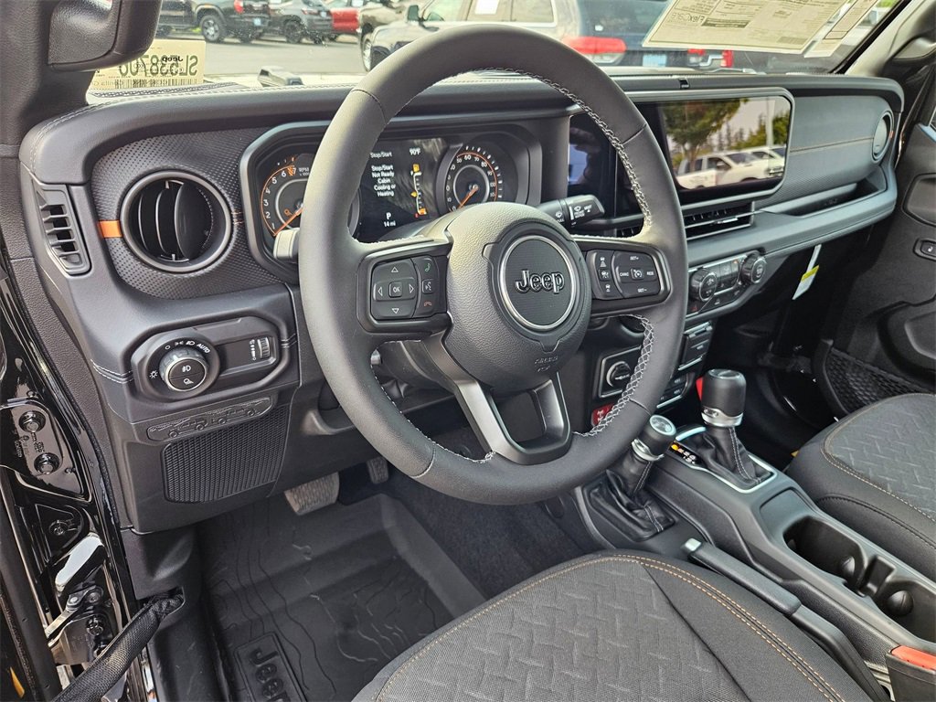 New 2025 Jeep Gladiator Mojave image 13