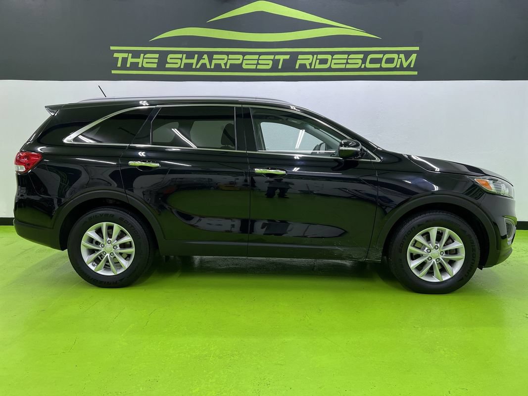Used 2016 Kia Sorento FWD image 11