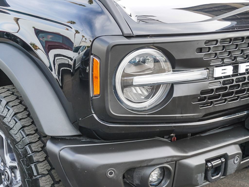 Used 2023 Ford Bronco Badlands image 11
