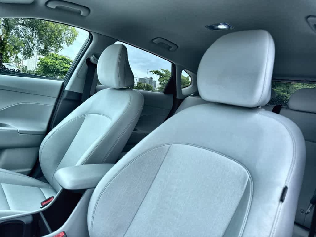 Used 2025 Hyundai Kona SEL FWD image 14